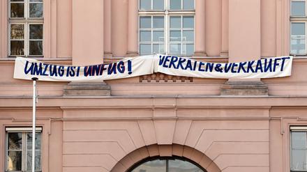 Protest gegen den geplanten Ministeriumsumzug  von Potsdam nach Cottbus.