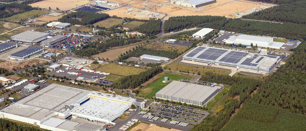 Luftaufnahme der geplanten Tesla-Fabrik in Grünheide.