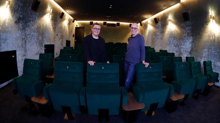 Kino-Chefinnen Daniela Zuklic (l.) und Christiane Niewald im renovierten Kino 3. 