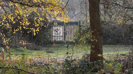 Der Eingang der Kleingartensparte Angergrund ist seit Jahren verschlossen. (Symbolbild)