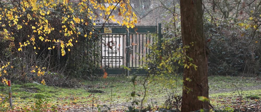 Der Eingang der Kleingartensparte Angergrund ist seit Jahren verschlossen (Hier ein Foto von Ende 2021).
