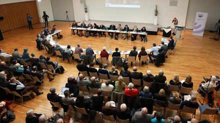 Großes Interesse an der außerordentlichen Sitzung des Hauptausschusses zum Anhörungsverfahren Garnisonkirche.