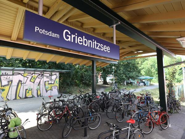 Nächstes Jahr sollen am Bahnhof Griebnitzsee weitere Fahrradständer aufgestellt werden. 
