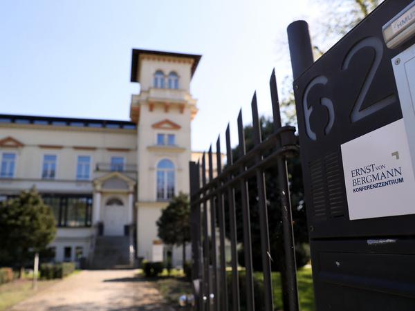In der Villa Bergmann an der Berliner Straße tagt der Aufsichtsrat des Klinikum "Ernst von Bergmann".