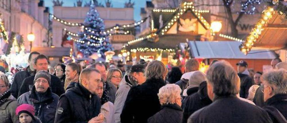 Ist denn heut' schon Weihnachten? In Potsdam hat die Diskussion um Alternativen zur Weihnachtszeit begonnen.