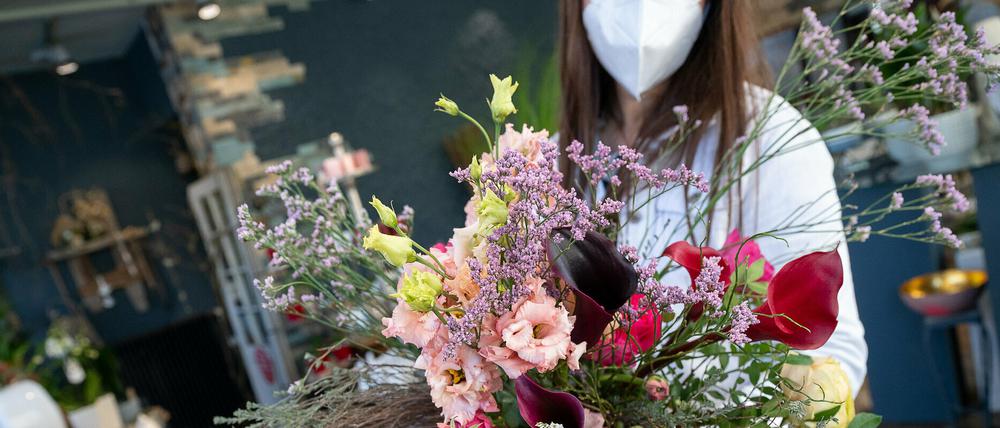 Blumen zur Abholung. Floristen liefern am Valentinstag auch in Potsdam an Verliebte.