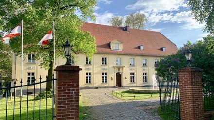 Der Betreiber des Hotels und Lokals Schloss Diedersdorf (Teltow-Fläming) ist vor Gericht gezogen.