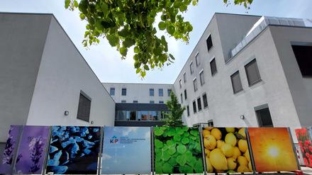 Die Klinik in der Gutenbergstraße (Archivbild, August 2022).