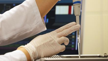 Bei der Sequenzierung einer PCR-Abstrichprobe vom 14. Juni hat das Bergmann-Klinikum die Delta-Variante nachgewiesen. 