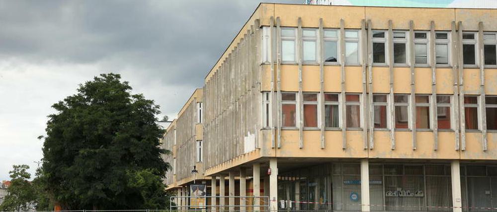 Bis Herbst 2018 soll die Fachhochschule abgerissen sein.