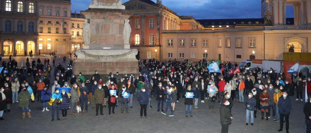 Friedenskundgebung auf dem Alten Markt in Potsdam am 24. Februar 2022.