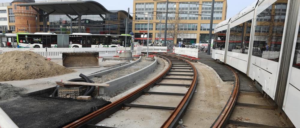 Da geht's lang: Trams stadteinwärts sollen vorübergehend über das neue Gleis fahren.