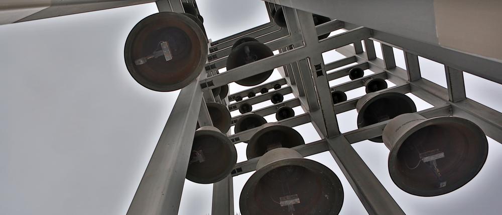 Kritiker des Wiederaufbaus der Potsdamer Garnisonkirche würden das Glockenspiel auf dem Plantagenplatz gern abgeschaltet sehen.