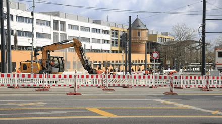 Baustelle vor dem Potsdamer Hauptbahnhof. 