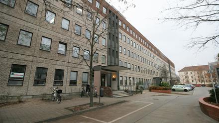 Auf dem derzeitigen Verwaltungscampus gibt es mehrere marode DDR-Bauten.