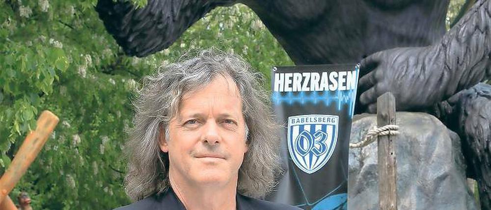 Das Handtuch geworfen: Friedhelm Schatz ist nicht mehr Chef im Aufsichtsrat des SV Babelsberg. Er wollte sich nicht den Spielregeln der DKB unterwerfen.