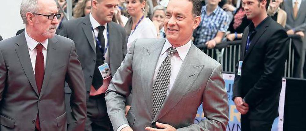 Sechsmal Tom Hanks. Der zweifache Oscar-Preisträger („Philadelphia“, „Forrest Gump“) übernimmt im teuersten deutschen Film aller Zeiten gleich ein halbes Dutzend Rollen.