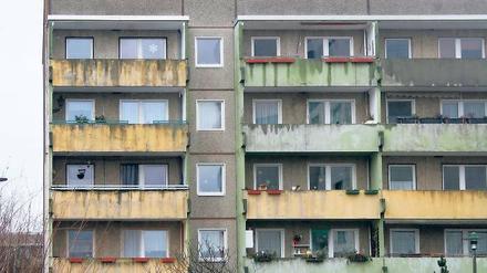 Nicht schön, aber billig: Unsanierte Plattenbauten in Potsdam – etwa am Schlaatz – bieten derzeit den preiswertesten Wohnraum in der Landeshauptstadt. 84 223 Wohnungen gibt es insgesamt in Potsdam.