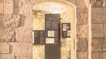 Tor zur Vergangenheit. Heute wird an der Jerusalemer Erlöserkirche der archäologische Park „Durch die Zeiten“ eröffnet. Potsdamer FH-Studenten wirkten daran mit.