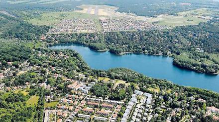 Im Angebot:Die Südhälfte des Groß Glienicker Sees gehört dem Bund. Der macht dem Land jetzt einen guten Preis.
