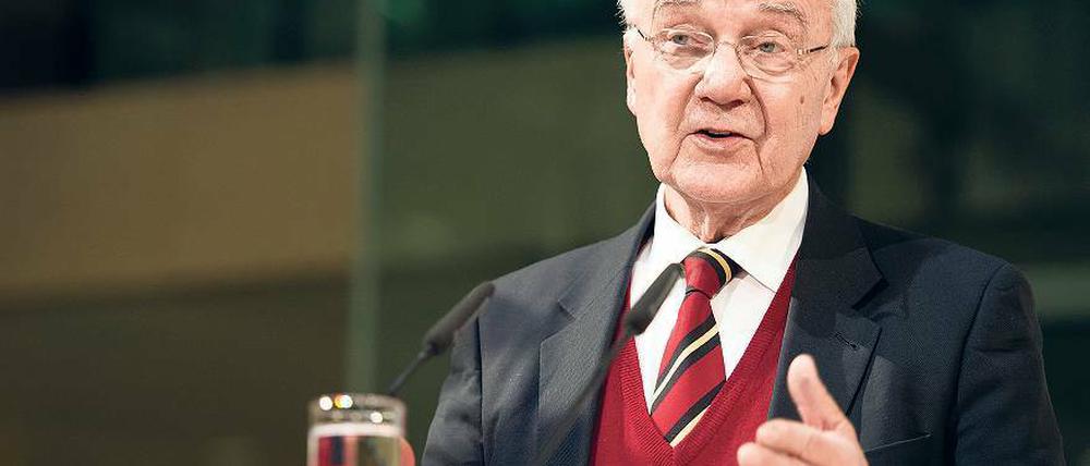 Brandenburgs Alt-Ministerpräsident Manfred Stolpe (SPD) bei der Verleihung des Regine-Hildebrandt-Preises 2015.