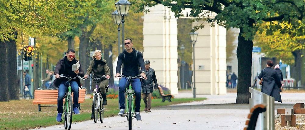 Zukunftsweisend. Die Stadtverwaltung möchte den Anteil an Radfahrern langfristig erhöhen. Dafür sollen das Radwegenetz ausgebaut und Radschnellverbindungen ins Umland geschaffen werden. In den kommenden drei Jahren will die Stadt dafür durchschnittlich 1,75 Millionen Euro pro Jahr ausgeben.