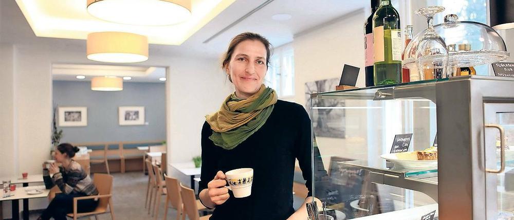 Zeit für ein neues Projekt. 2005 startete Steffi Wübbenhorst gemeinsam mit ihrer Schwester das Café Kieselstein in der Hegelallee. Im Januar hat sie nun auf dem Telegrafenberg ihr zweites Café eröffnet. Dort gibt es neben einer Auswahl selbstgebackener Kuchen auch wechselnde Mittagsgerichte.