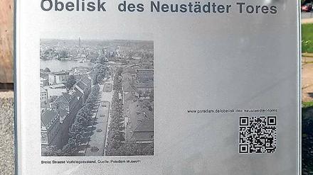 Glastafel. Das Neustädter Tor war eines von fünf Potsdamer Stadttoren.