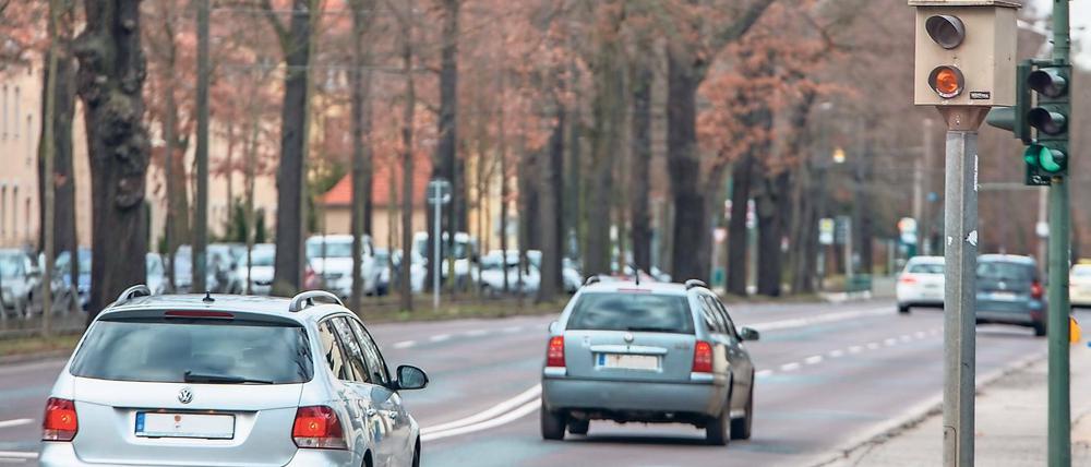 Erwischt. 146 500 Knöllchen hat das Potsdamer Ordnungsamt im vergangenen Jahr an Auto-Windschutzscheiben platziert – das sind rund 2000 Strafzettel mehr als noch im Jahr 2016.