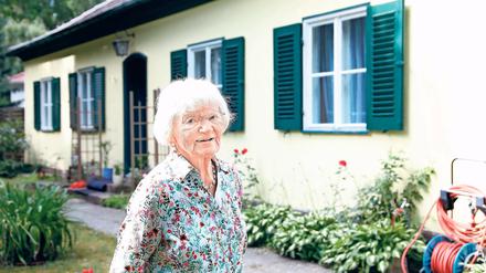 Leben mit Geschichte. Seit 1952 lebt Sigrid Lugowski in einem Estorff-Haus am Neuen Garten, das bis 1994 an die sogenannte „Verbotene Stadt“ des sowjetischen Geheimdienstes grenzte. Am 17. Juni fiel ein gefährlicher Verdacht auch auf sie und ihren Mann. Dass nichts Schlimmes passierte, war Glück.
