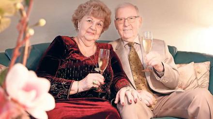 In Feierlaune. Ruth und Klaus Ullrich feiern Diamantene Hochzeit.