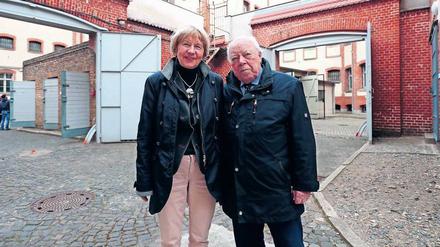 Geteiltes Leid. Heidelore Rutz und Jochen Stern saßen zu ganz unterschiedlichen Zeiten im Gefängnis Lindenstraße. Nun berichteten sie in der Gedenkstätte von ihrem Schicksal.