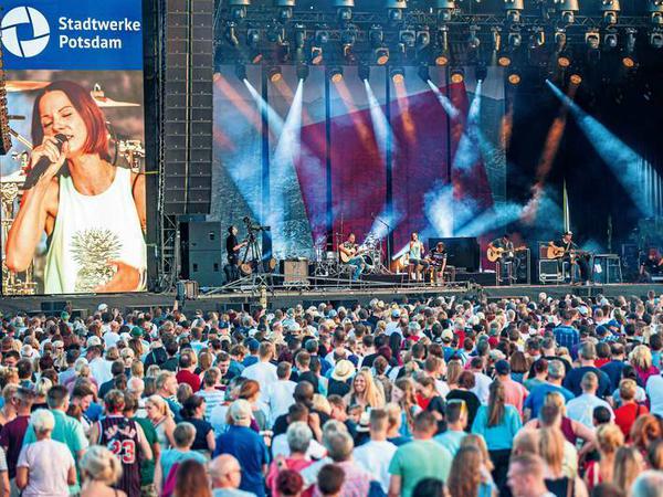 Sängerin Christina Stürmer beim Stadtwerkefest 2019 - danach wurde das Open Air zweimal wegen Corona abgesagt. 