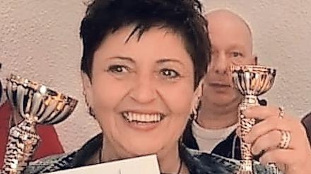 Die Potsdamerin Jana Schillings hat 2019 mehrere Skat-Turniere gewonnen.