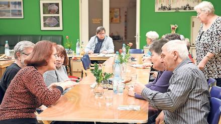 Zu der Veranstaltung im Friedrich-Reinsch-Haus kamen am Donnerstagabend vor allem ältere Bewohner des Stadtteils.