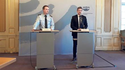 Potsdams Feuerwehrchef Ralf Krawinkel (links) und Oberbürgermeister Mike Schubert (SPD).