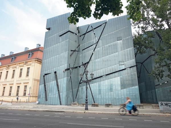 Libeskind 2. Das Jüdische Museum in Berlin wurde ab 1993 errichtet.