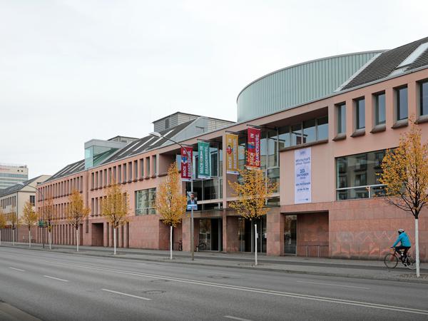 Die Stadtverordnetenversammlung tagt heute erstmals in der IHK in der Breiten Straße.