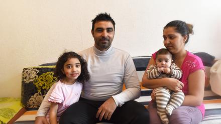 Dem Co-Trainer der Babelsberger Flüchtlingsfußballmannschaft "Welcome United", Zahirat "Hassan" Juseinov, und seiner Familie droht die Abschiebung.