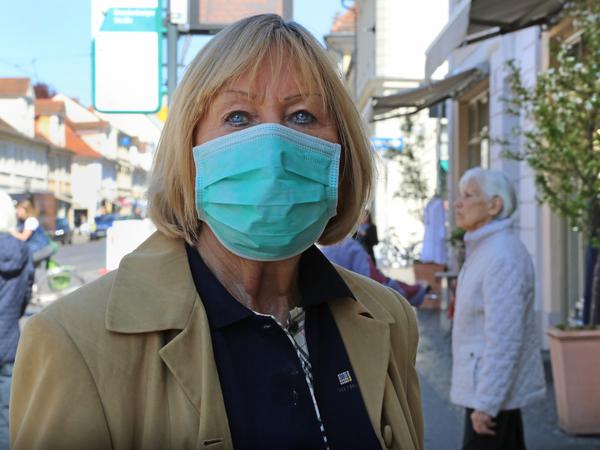Maskentragepflicht in Potsdam. Mund-Nasen-Schutz, dient vor allem dem Schutz von Mitmenschen.