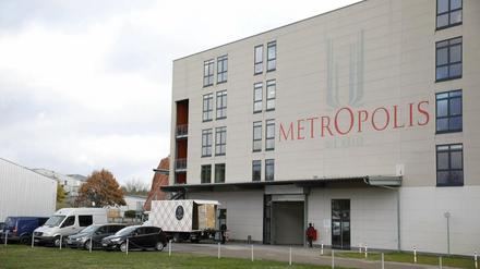 Die Metropolishalle am Filmpark Babelsberg dient als Testzentrum - demnächst soll hier auch geimpft werden.