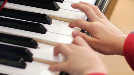 Sozialpädiatrische Zentrum in der Behlertstraße möchte kranken Kindern eine Musiktherapie anbieten. Noch fehlen die Instrumente.