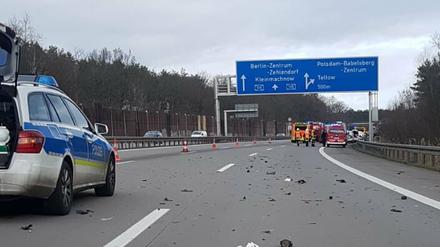Nach einem Unfall wurde die A115 am Freitagmittag in Richtung Berlin gesperrt.