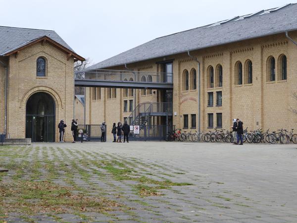 Oberstufenzentrum I (OSZ) in der ehemaligen Ulankaserne Potsdam.