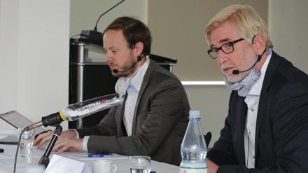 Die neuen Geschäftsführer des Bergmann-Klinikums, Tim Steckel (l.) und Hans-Ulrich Schmidt.