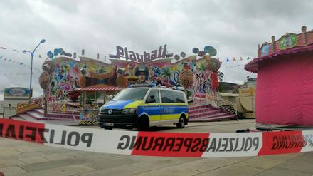 Nach dem tödlichen Unglück auf dem Volksfest im Potsdamer Lustgarten im vergangenen Jahr beginnt am Freitag der Prozess.
