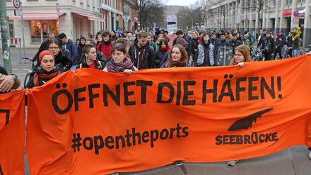 Bereits mehrfach demonstrierte die Initiative Seebrücke in Potsdam, hier vor einem Jahr. 