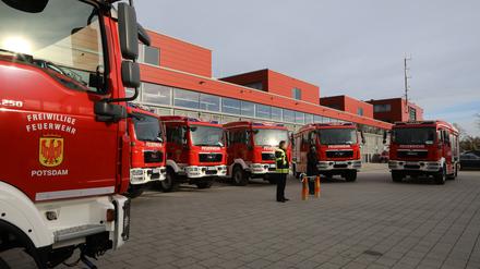 Sieben neue Löschfahrzeuge für die Freiwilligen Feuerwehren in Potsdam gab es im November.