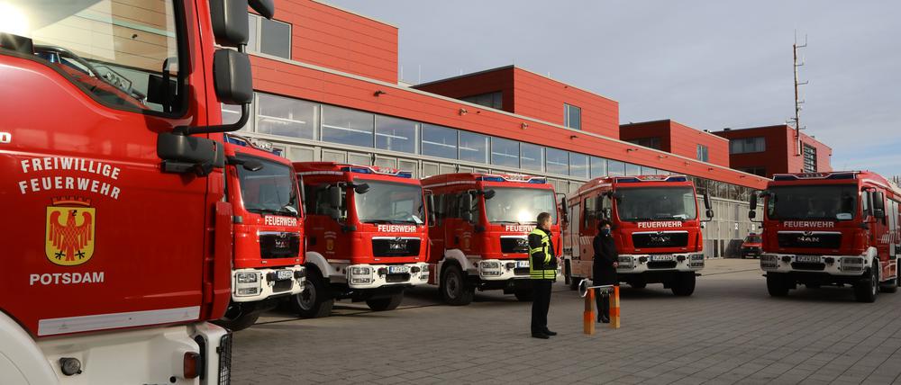 Sieben neue Löschfahrzeuge für die Freiwilligen Feuerwehren in Potsdam gab es im November.