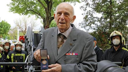 Gerd Brademann wurde im Mai mit der Ehrenmedaille für 75-Jahre treue Dienste in der Feuerwehr ausgezeichnet.